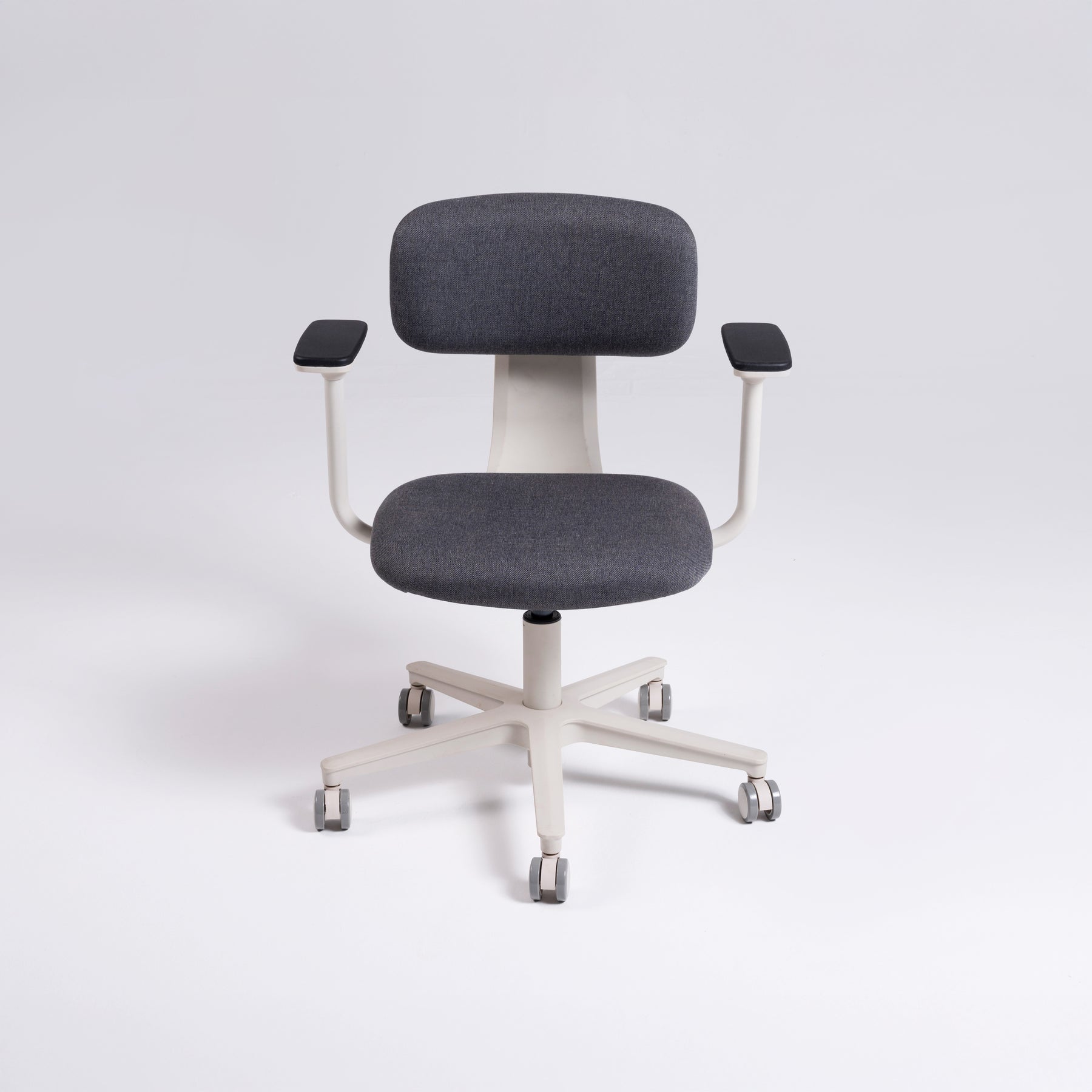 Arch Swivel Chair with Armrests